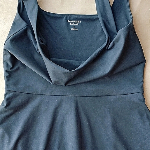 NWT Reformation Amy Ecostretch Fit Flare Tank Dress sz Large Black - Picture 2 of 5